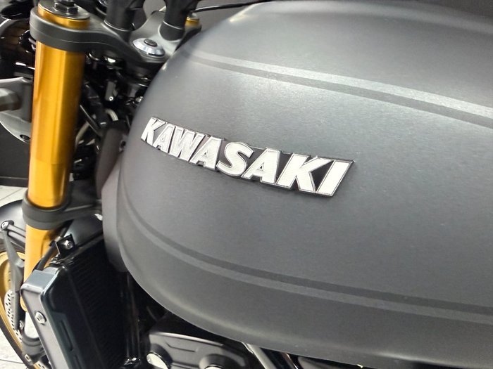 2025 Kawasaki Z900RS SE Black