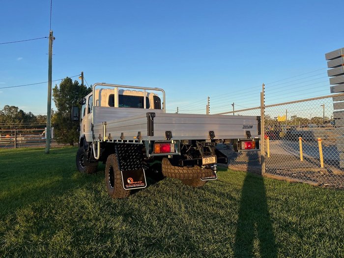 2017 Isuzu Nps NPS 75-155 White