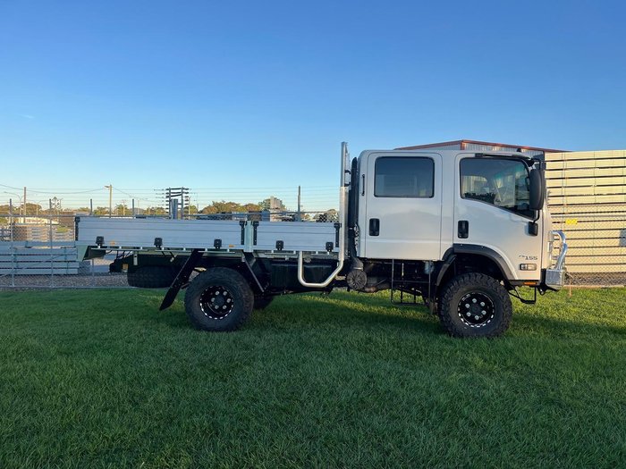 2017 Isuzu Nps NPS 75-155 White