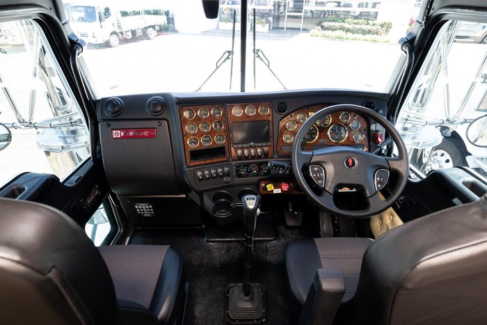 2025 Kenworth T659