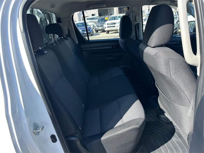 2021 TOYOTA HILUX WORKMATE (4x2)