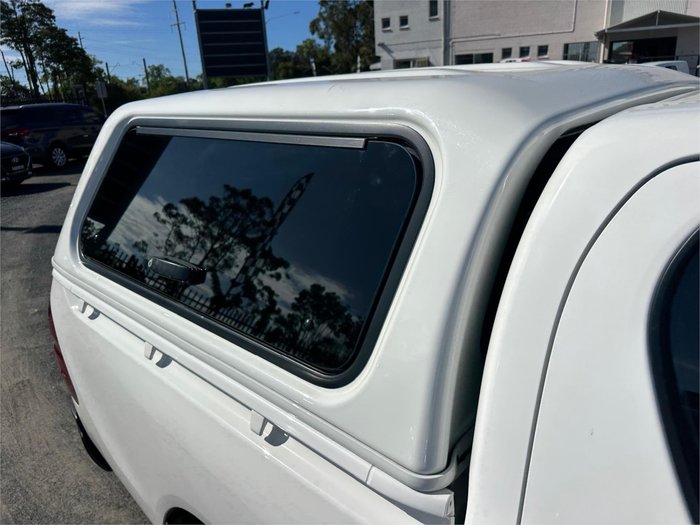 2021 TOYOTA HILUX WORKMATE (4x2)