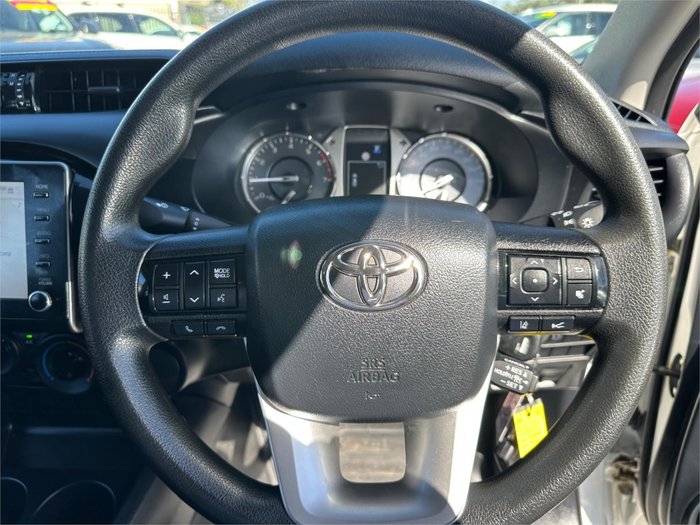 2021 TOYOTA HILUX WORKMATE (4x2)
