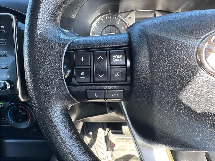 2021 TOYOTA HILUX WORKMATE (4x2)