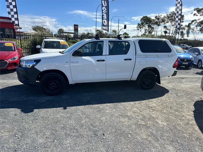 2021 TOYOTA HILUX WORKMATE (4x2)