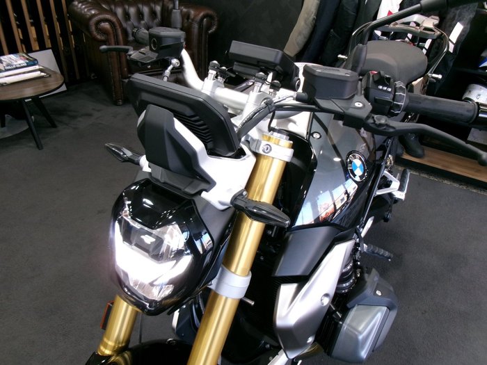 2024 BMW Motorrad R 1250 R TRIPLE BLACK BLACK STORM METALLIC