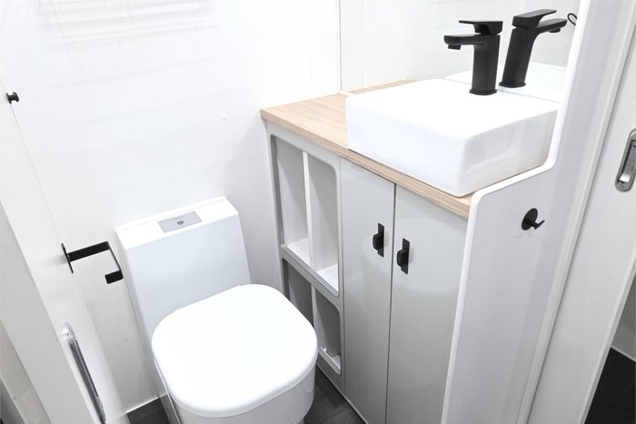 2021 Network RV Caravans Terrain Tuff