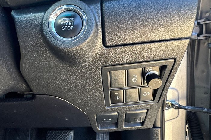 2021 Toyota Hilux Rugged X