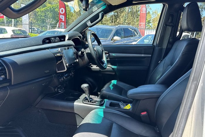 2021 Toyota Hilux Rugged X