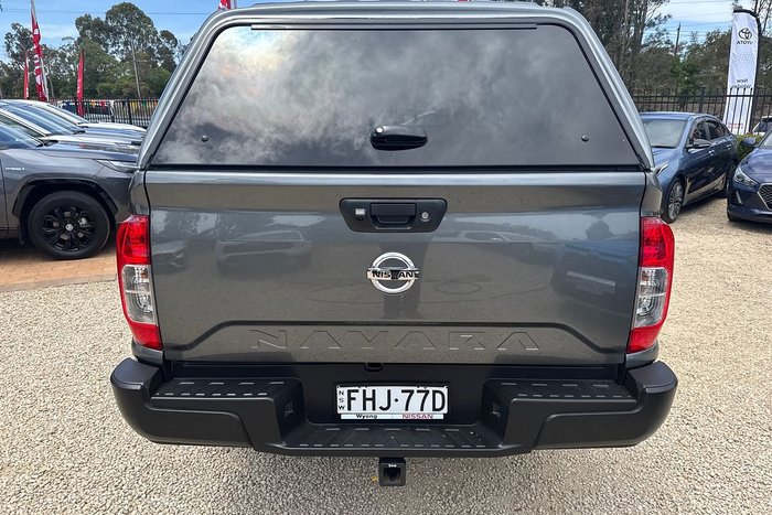 2023 Nissan Navara SL
