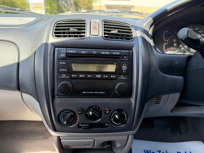 2002 Ford Laser LXi KQ Polar White