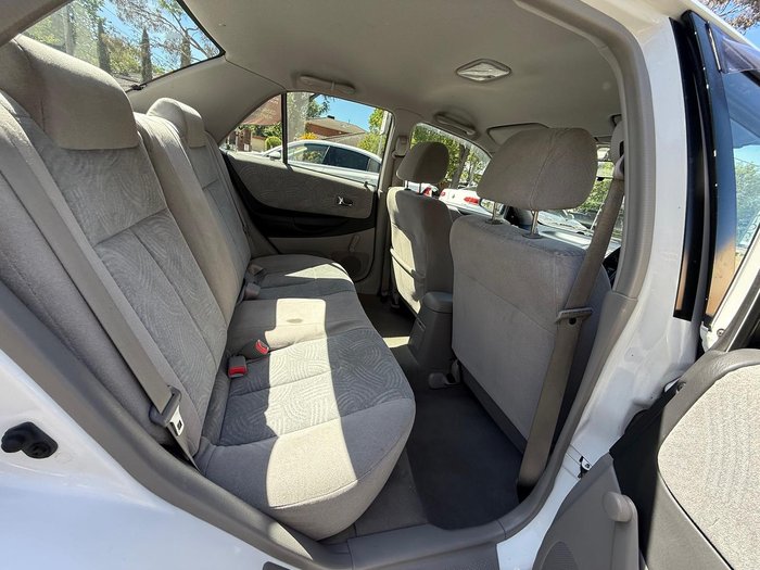2002 Ford Laser LXi KQ Polar White