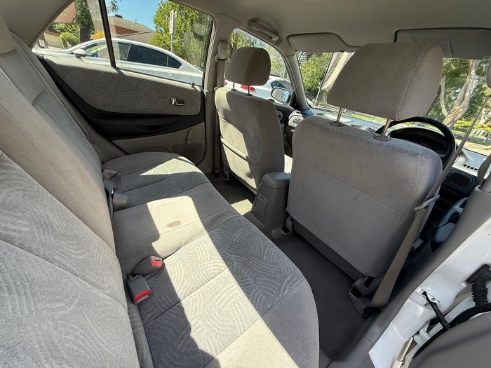 2002 Ford Laser LXi KQ Polar White