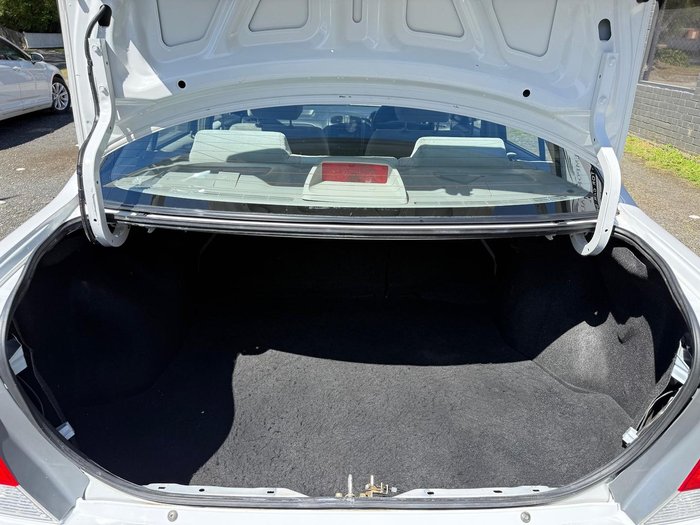 2002 Ford Laser LXi KQ Polar White