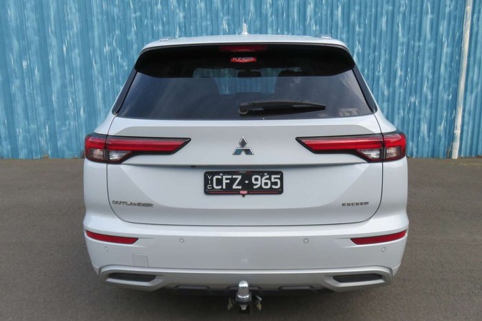 2022 Mitsubishi Outlander Exceed