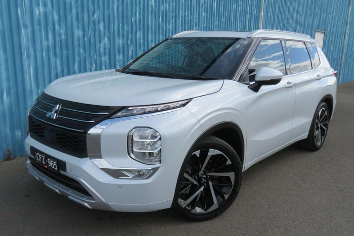 2022 Mitsubishi Outlander Exceed