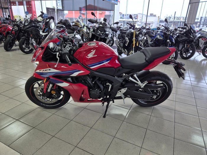 2025 Honda CBR650R E-Clutch CBR 650 Red