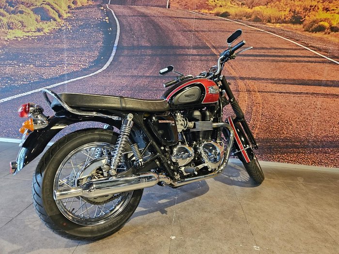 2015 Triumph Bonneville 865 Bonneville Black