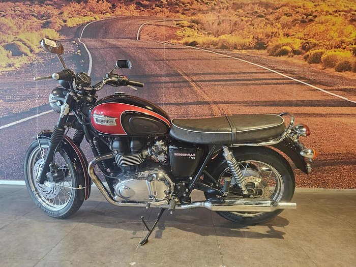 2015 Triumph Bonneville 865 Bonneville Black