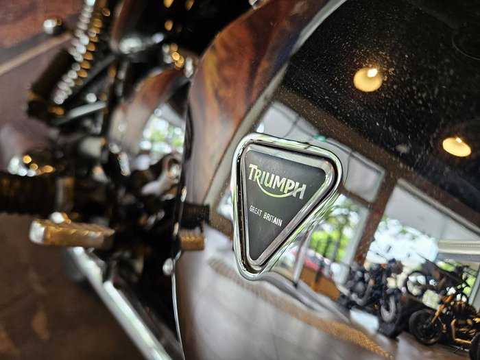 2015 Triumph Bonneville 865 Bonneville Black
