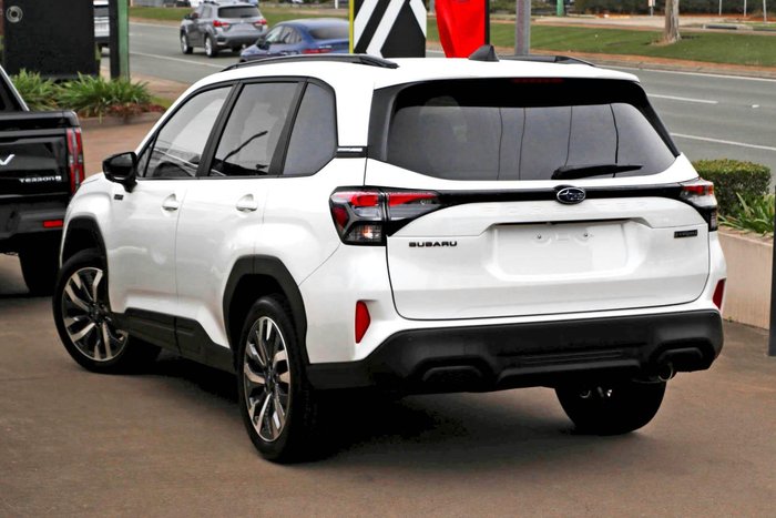 2025 Subaru Forester Hybrid Touring S6 MY26 AWD Crystal White