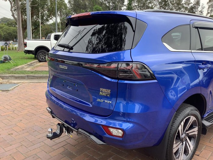 2025 Isuzu MU-X LS-T