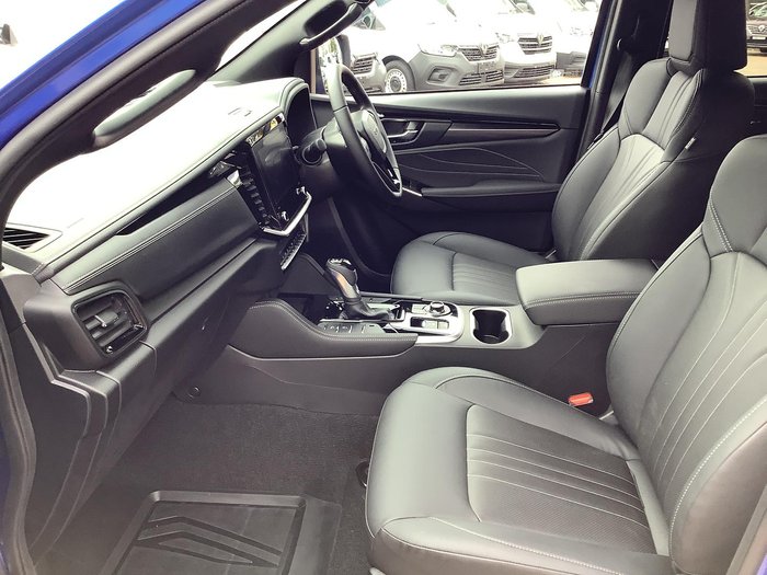 2025 Isuzu MU-X LS-T