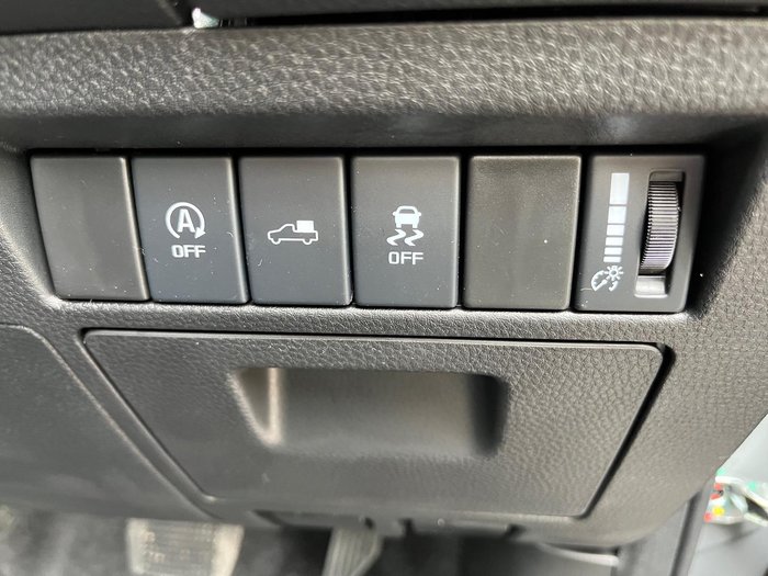 2025 Isuzu D-MAX X-TERRAIN