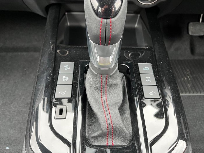 2025 Isuzu D-MAX X-TERRAIN