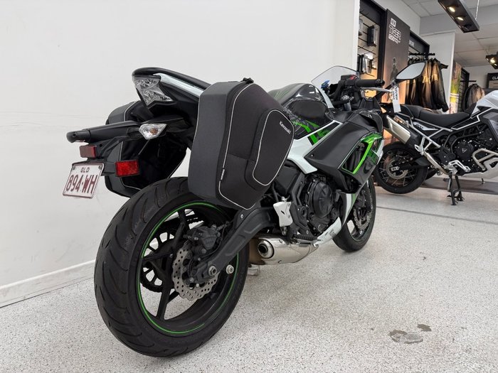 2022 Kawasaki NINJA 650L White