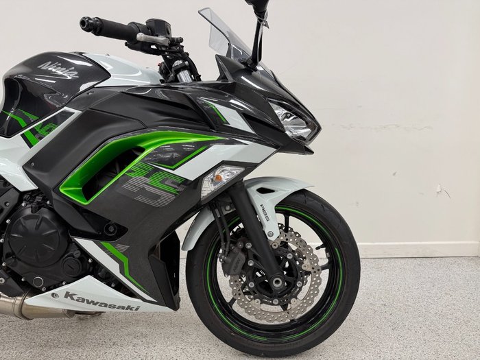 2022 Kawasaki NINJA 650L White