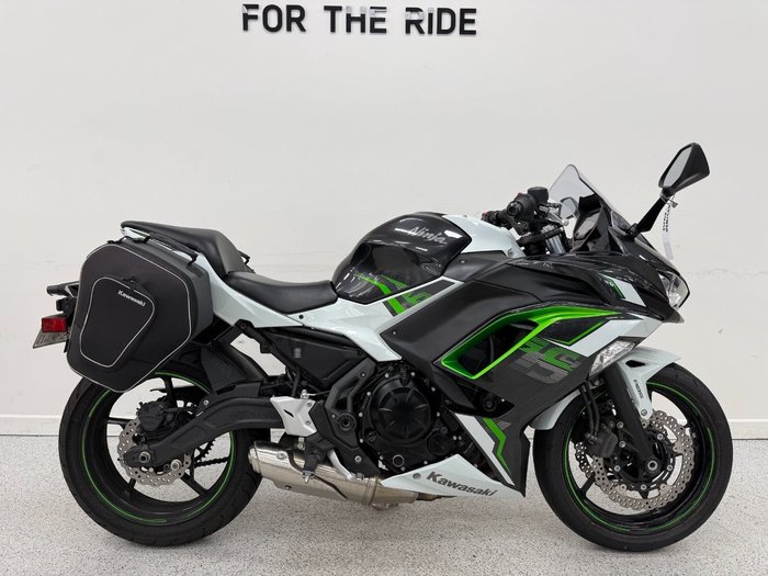 2022 Kawasaki NINJA 650L White