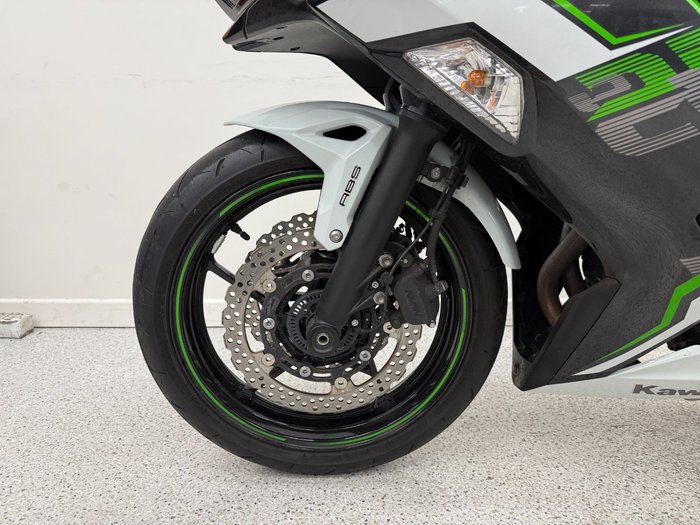 2022 Kawasaki NINJA 650L White
