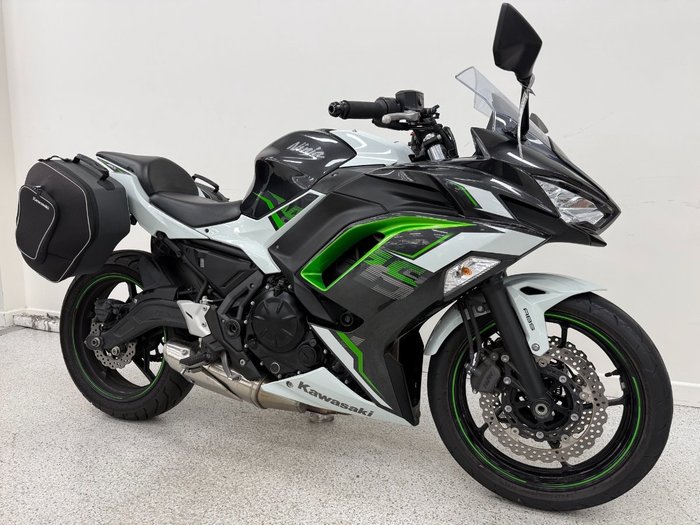 2022 Kawasaki NINJA 650L White
