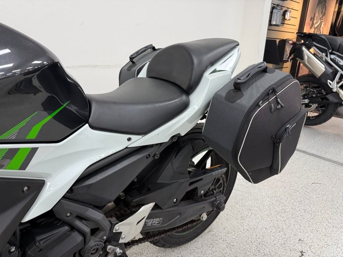 2022 Kawasaki NINJA 650L White