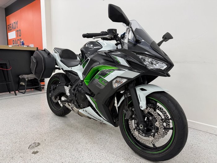 2022 Kawasaki NINJA 650L White