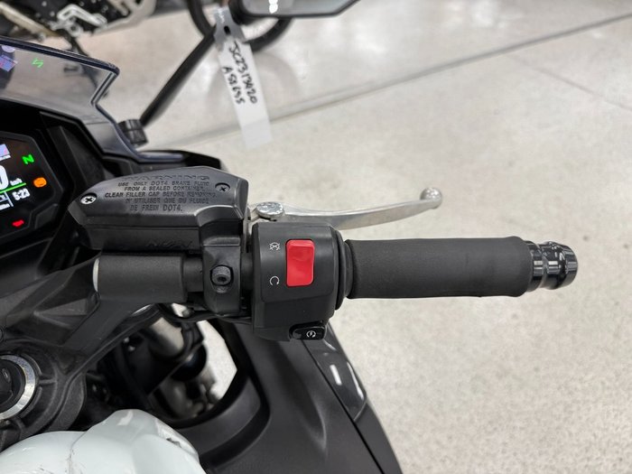 2022 Kawasaki NINJA 650L White