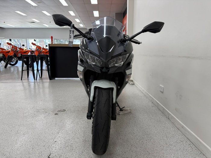 2022 Kawasaki NINJA 650L White