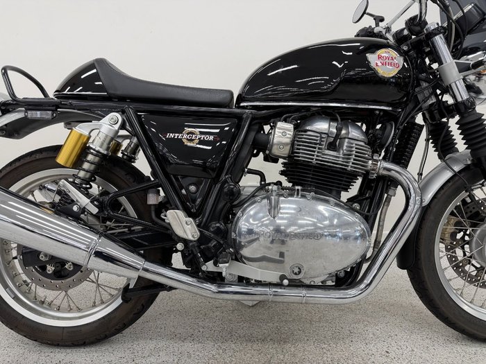 2021 Royal Enfield INTERCEPTOR 650 CUSTOM Black