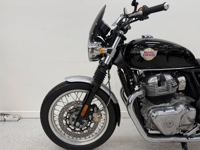 2021 Royal Enfield INTERCEPTOR 650 CUSTOM Black