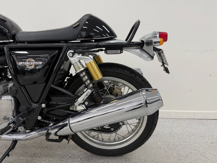 2021 Royal Enfield INTERCEPTOR 650 CUSTOM Black