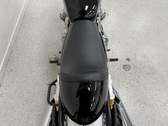 2021 Royal Enfield INTERCEPTOR 650 CUSTOM Black