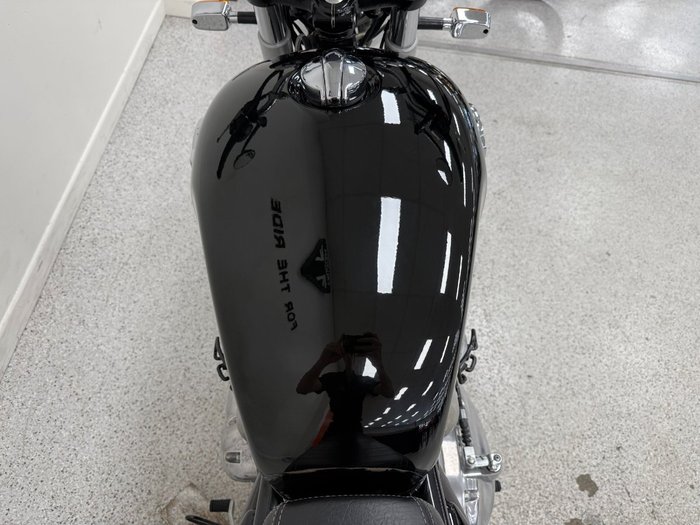 2021 Royal Enfield INTERCEPTOR 650 CUSTOM Black
