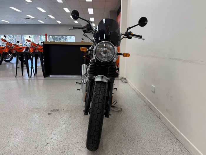 2021 Royal Enfield INTERCEPTOR 650 CUSTOM Black