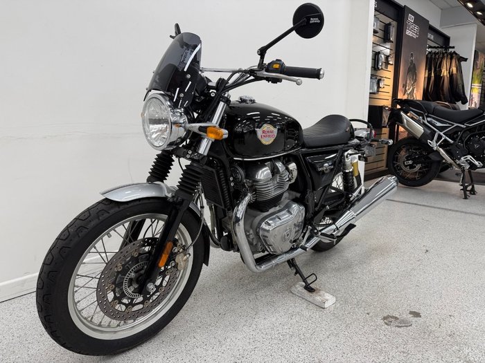 2021 Royal Enfield INTERCEPTOR 650 CUSTOM Black