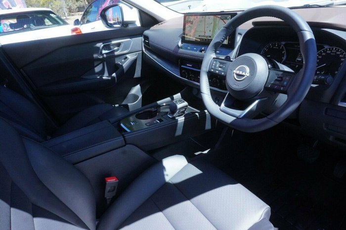 2025 Nissan X-TRAIL ST-L