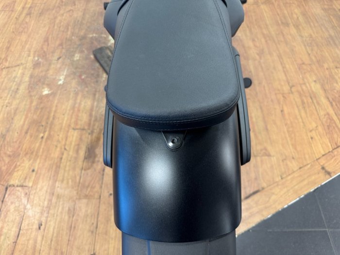 2022 Kawasaki VULCAN S Black