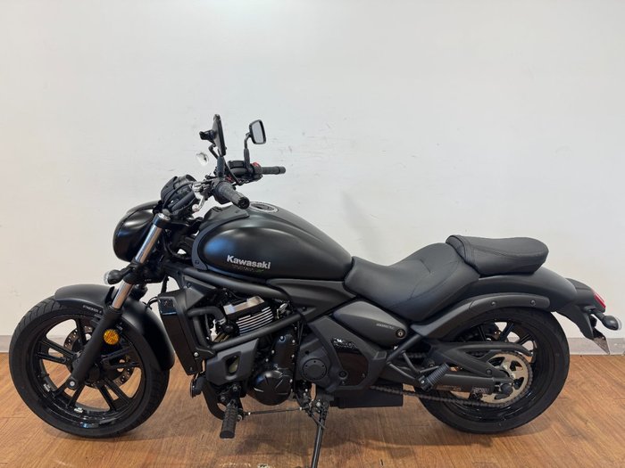 2022 Kawasaki VULCAN S Black