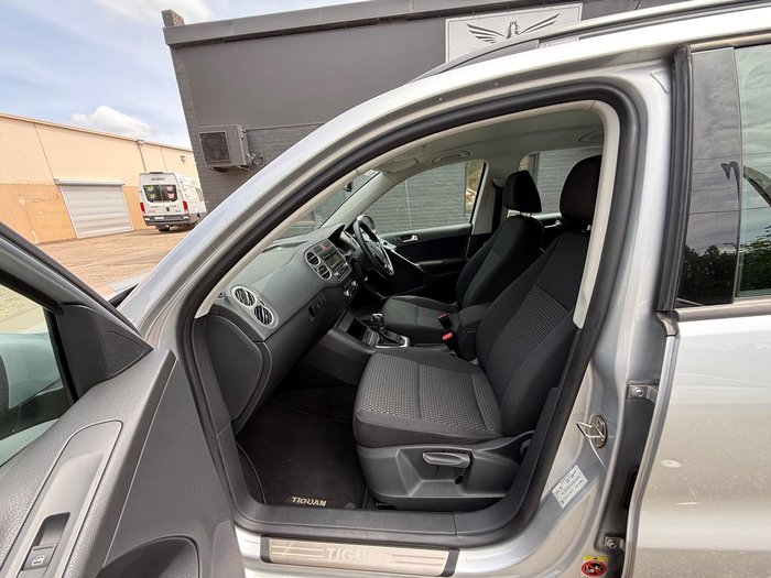 2010 Volkswagen Tiguan 125TSI 5N MY10 Four Wheel Drive Silver Leaf