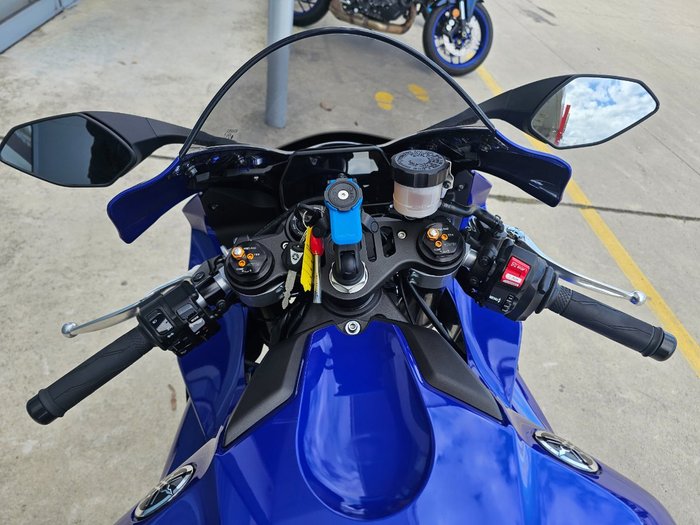 2023 Yamaha YZF-R1 Blue